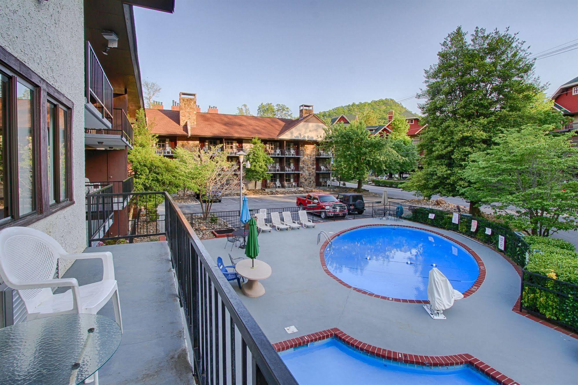 River Edge Inn Gatlinburg Exterior photo